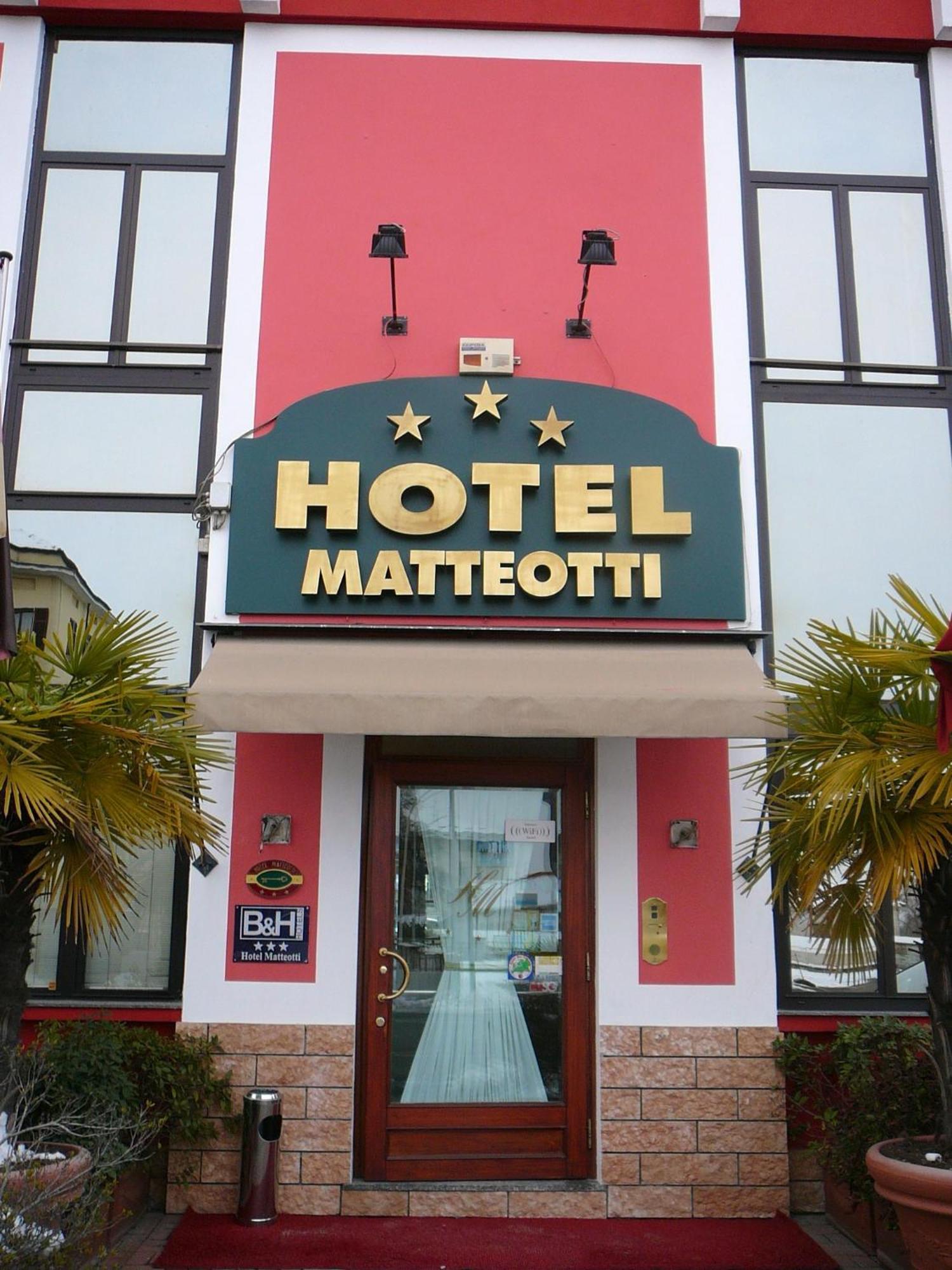 Hotel Matteotti Vercelli Esterno foto