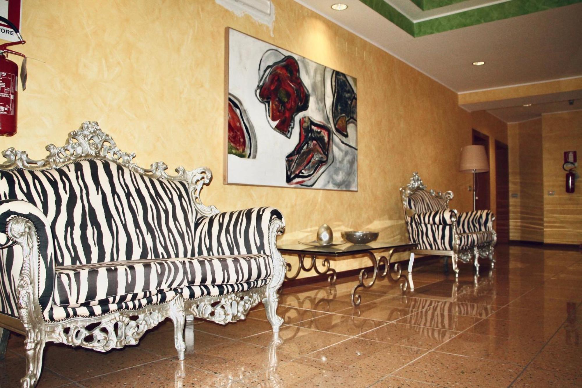 Hotel Matteotti Vercelli Esterno foto