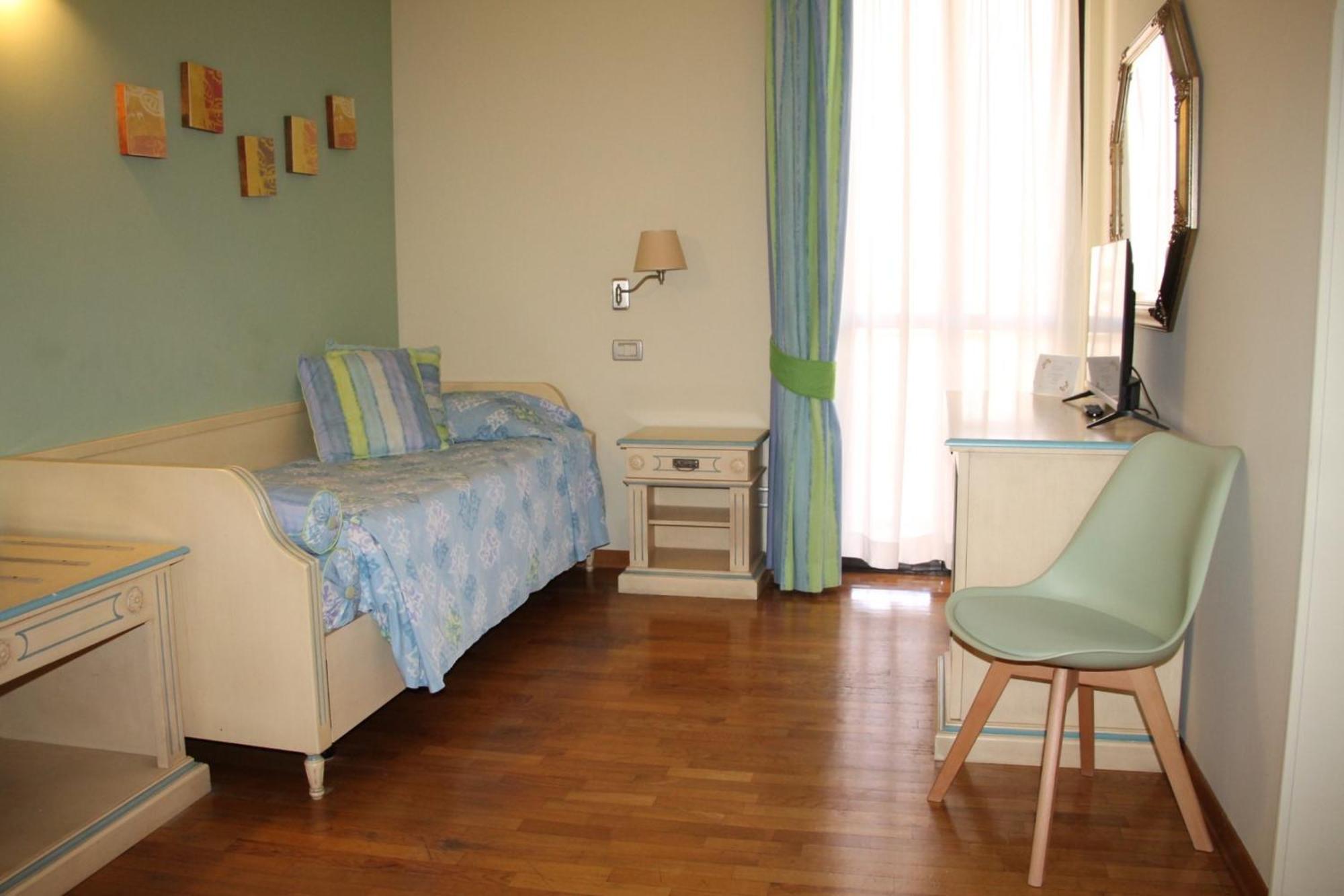 Hotel Matteotti Vercelli Esterno foto