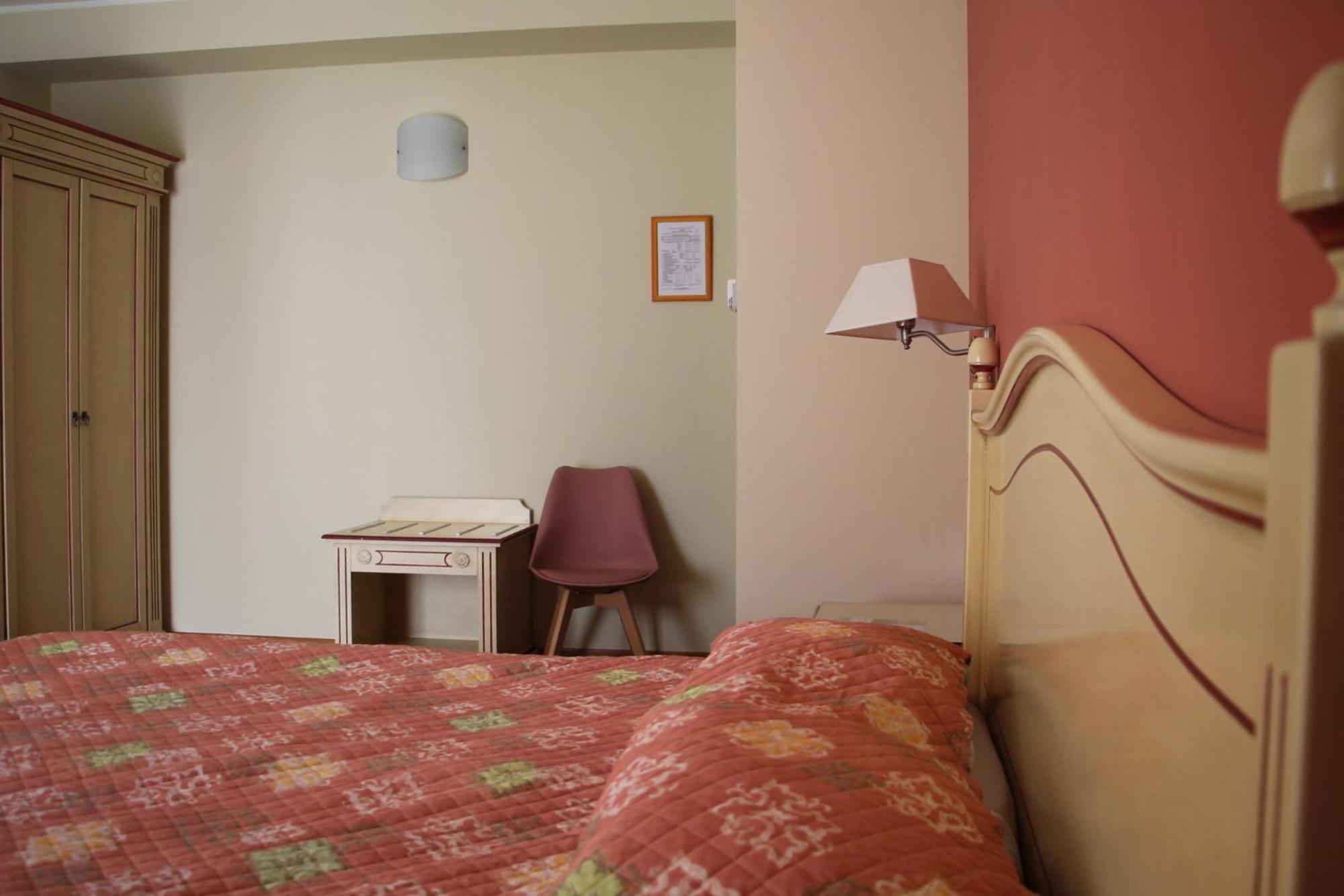 Hotel Matteotti Vercelli Esterno foto