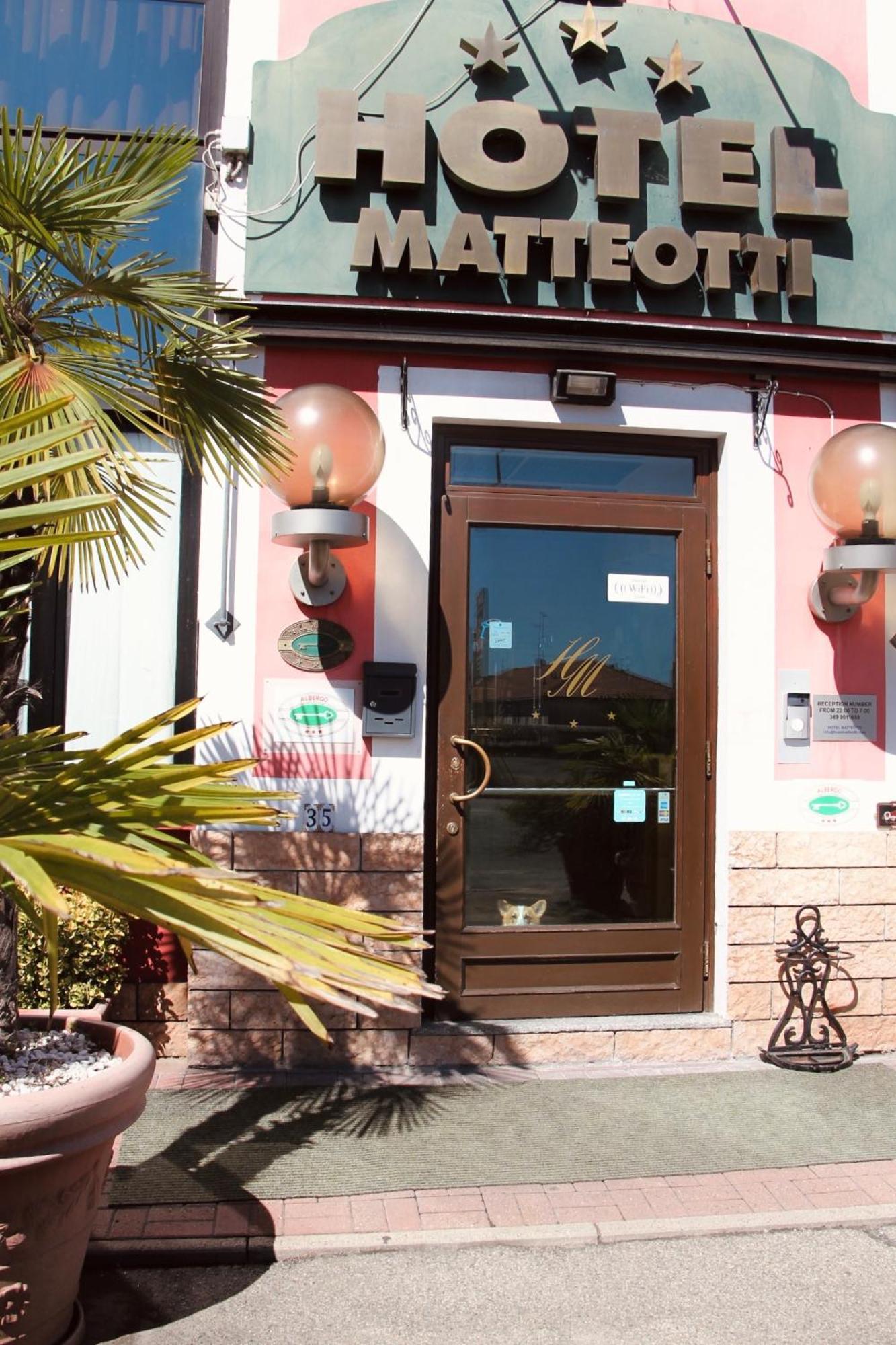 Hotel Matteotti Vercelli Esterno foto
